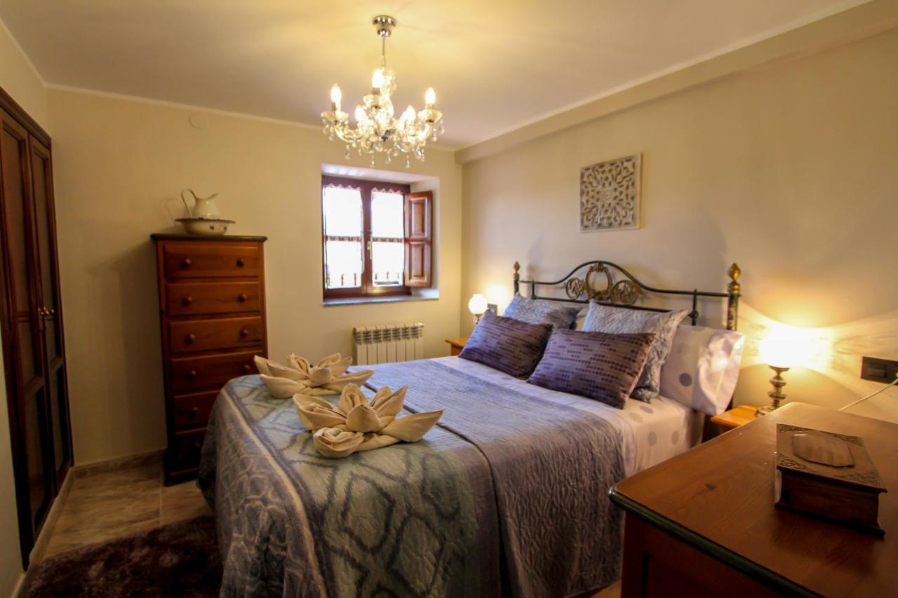 Apartamentos Los Balcones De Nieda 1 Onís Dış mekan fotoğraf